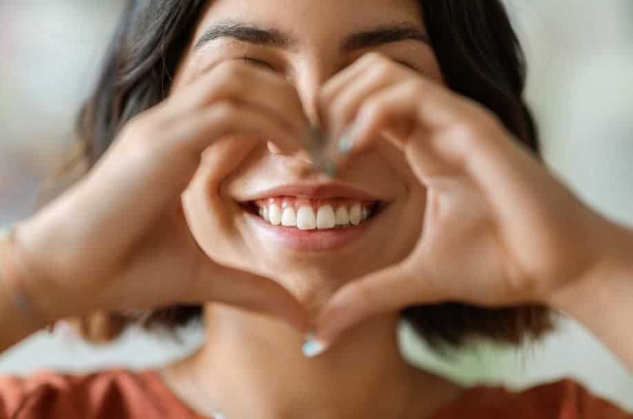 Everyday Habits That Can Help Keep Your Smile Brighter for Longer Guildford